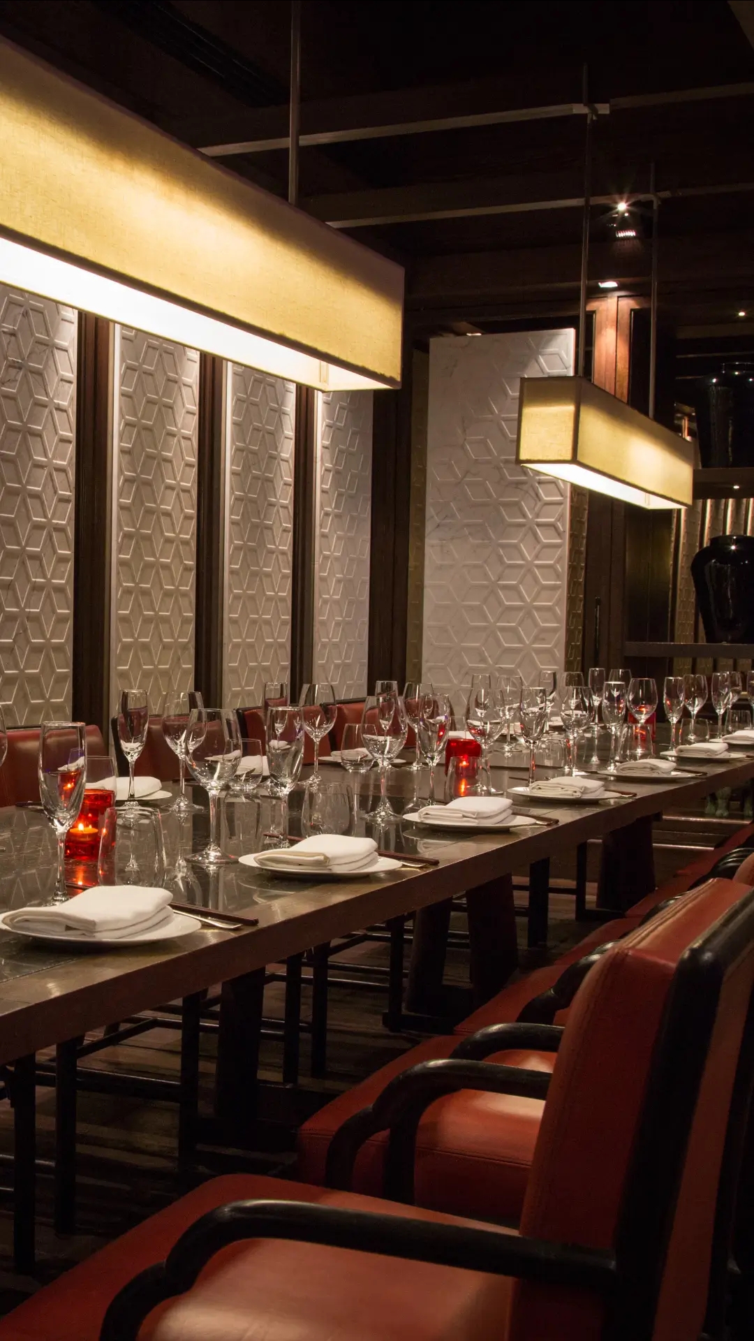 Dining & Experiences